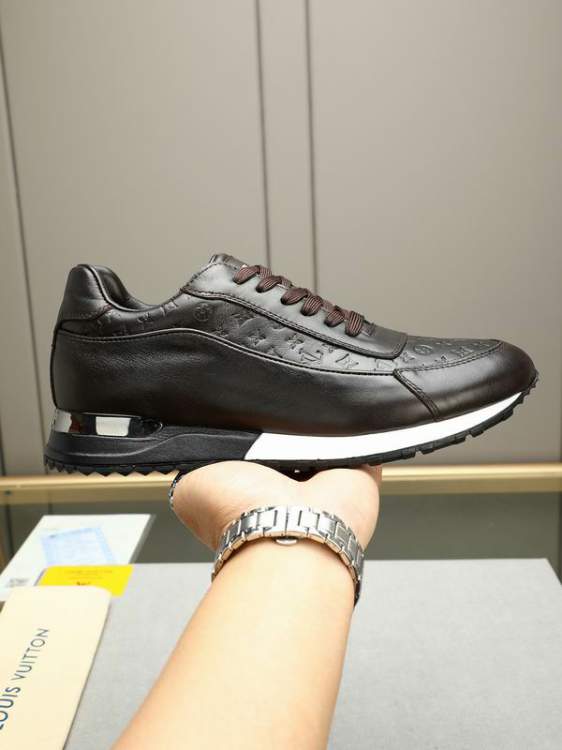 Picture of Louis Vuitton Shoes _SKULVsz38-44hnq011317471